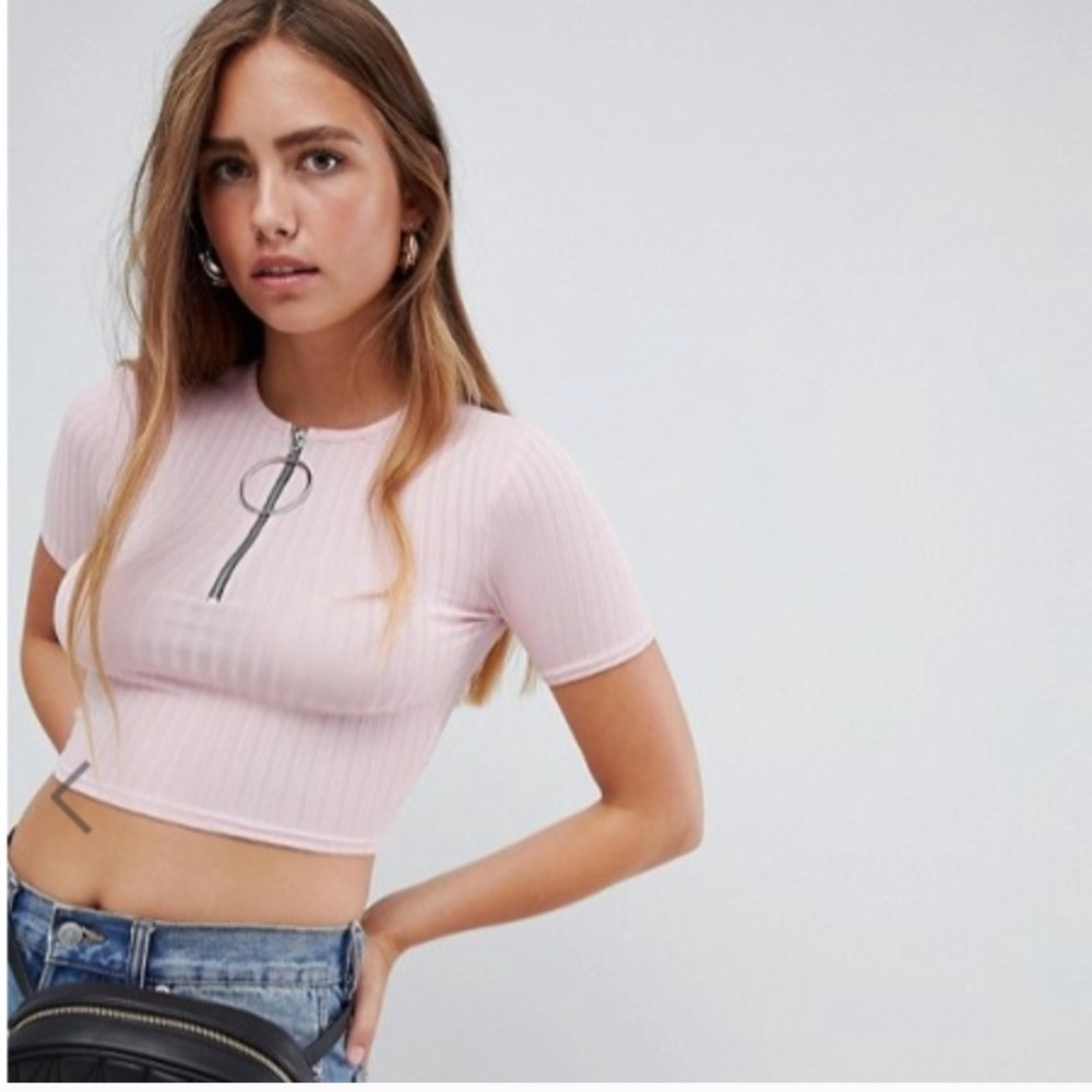 Lovely baby pink crop top 💖